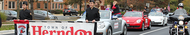 homecoming parade cars 